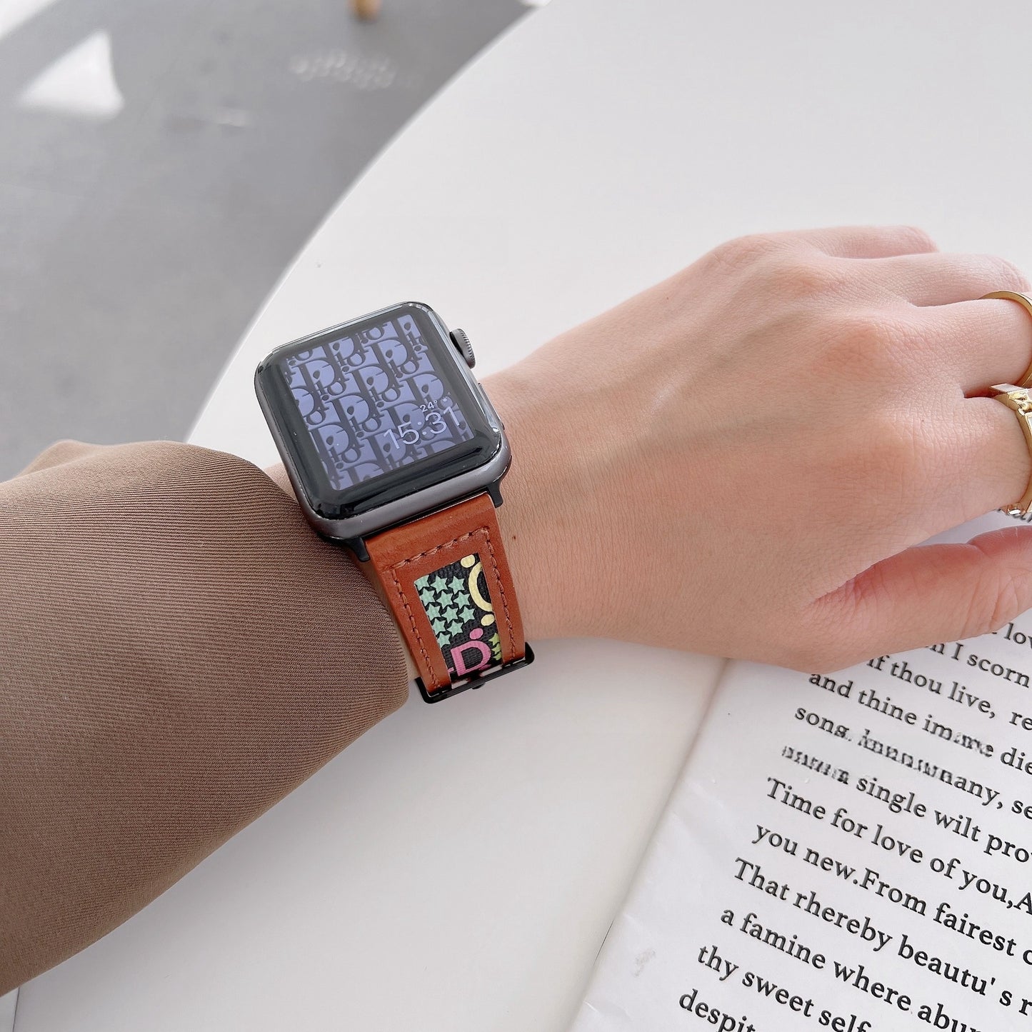 Fashionable GD-style knitted leather band for Apple Watch