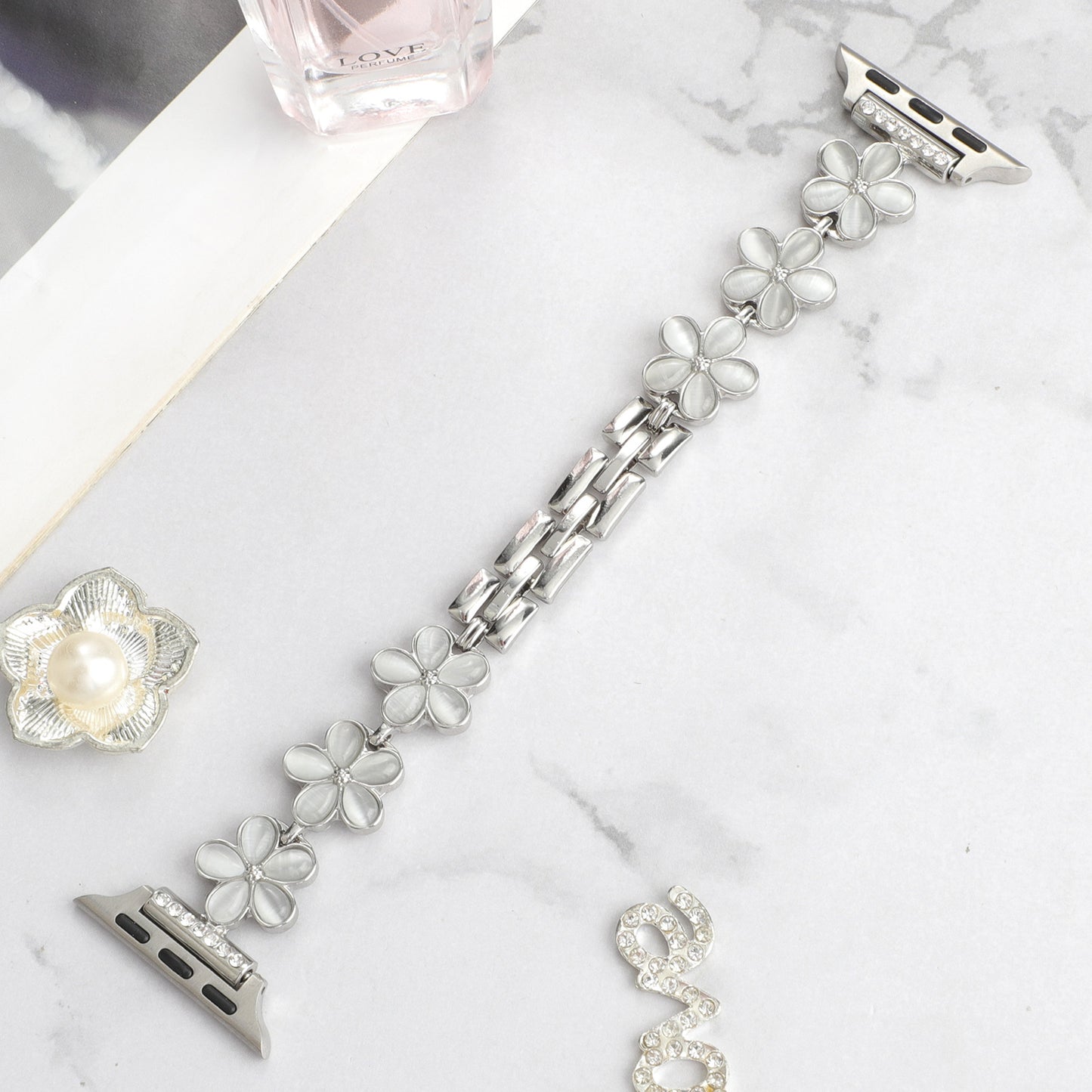 Durable chain-style metal strap for Apple-compatible watches