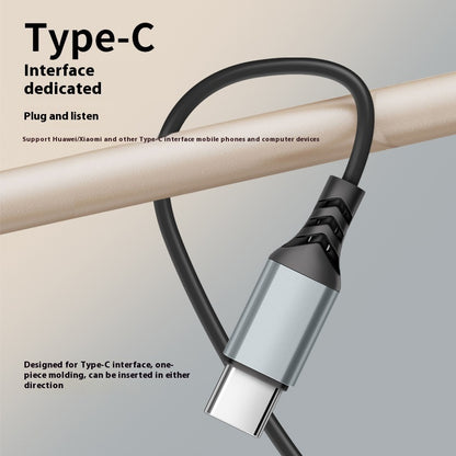 In-ear USB-C headphones with microphone for hands-free use
